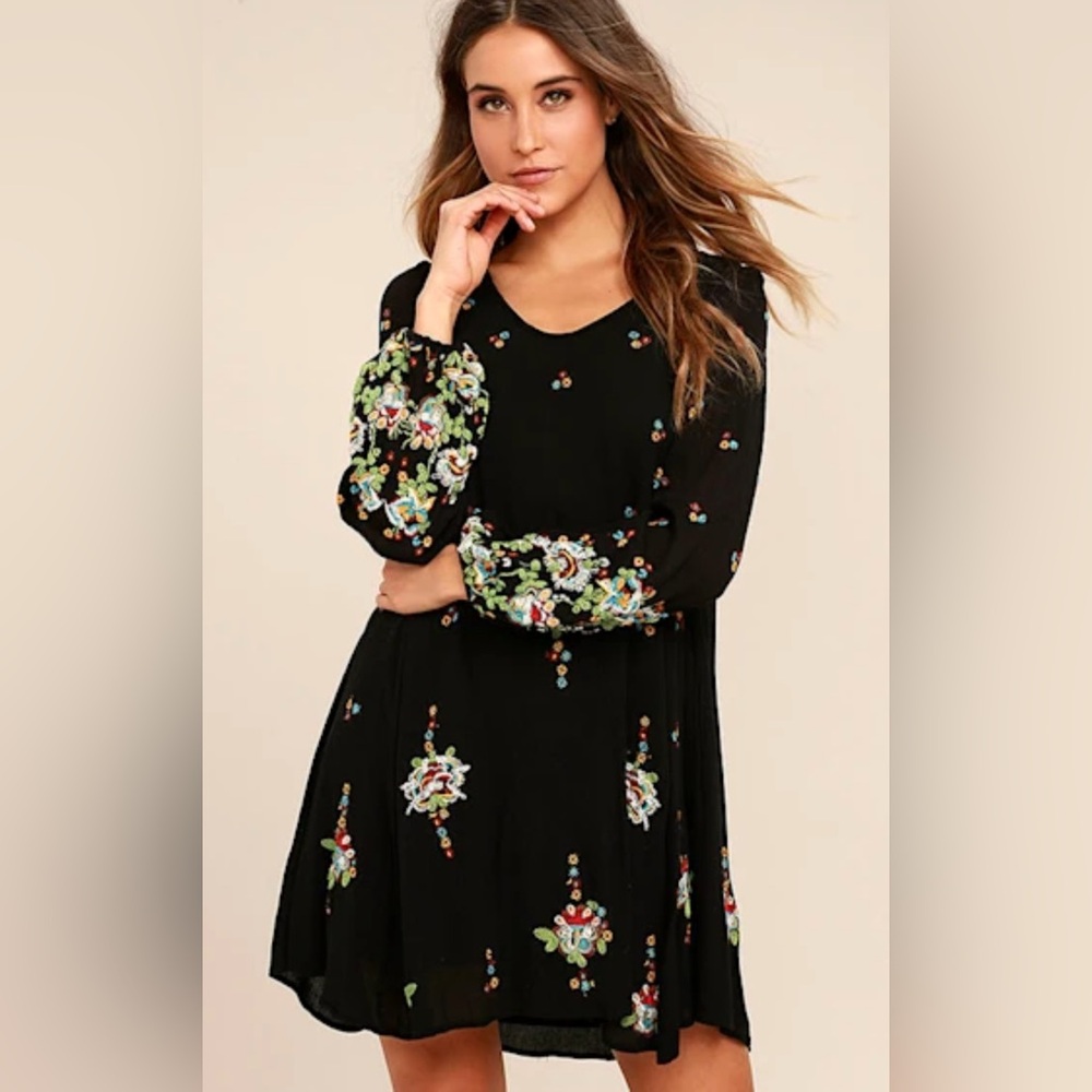 Free People Black Dress with Embroidery beautiful mini or tunic Boho